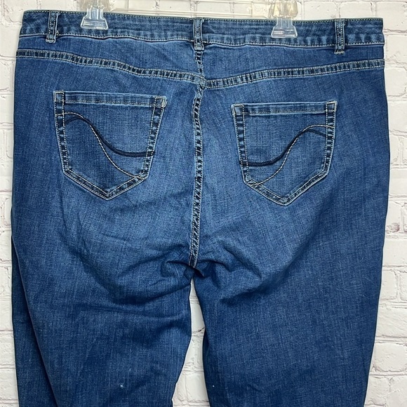 Lane Bryant Genius Fit Bootcut Jeans - Picture 6 of 15